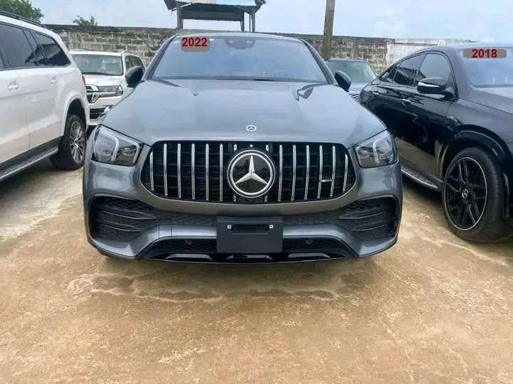 Lire la suite à propos de l’article Mercedes GLE 53 au Bénin, Ouagadougou et Caméroun